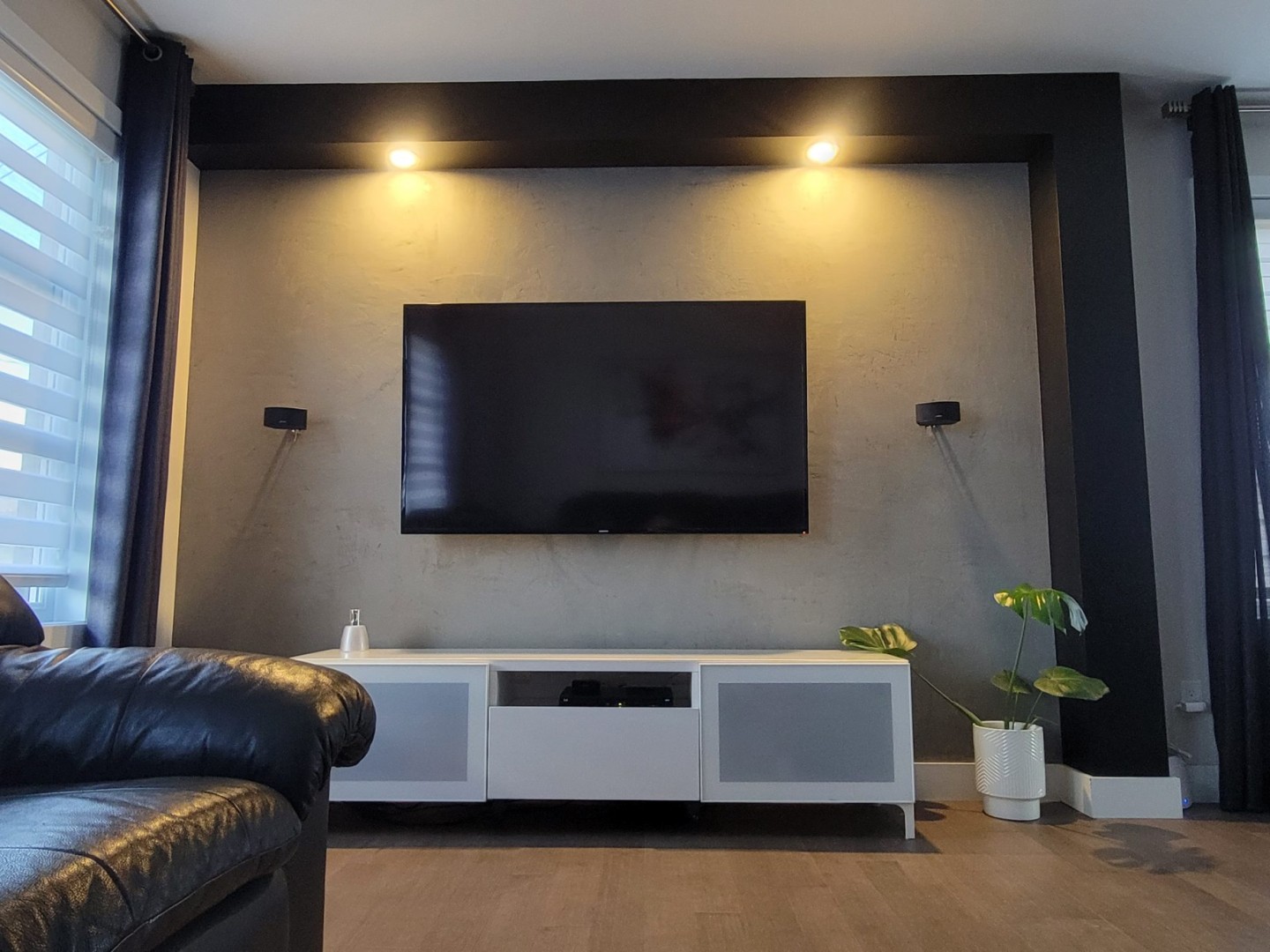 Wall - MicroConcrete - Aluminum