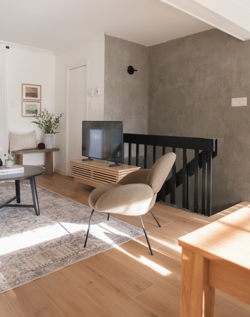 Wall - MicroConcrete - Aluminum